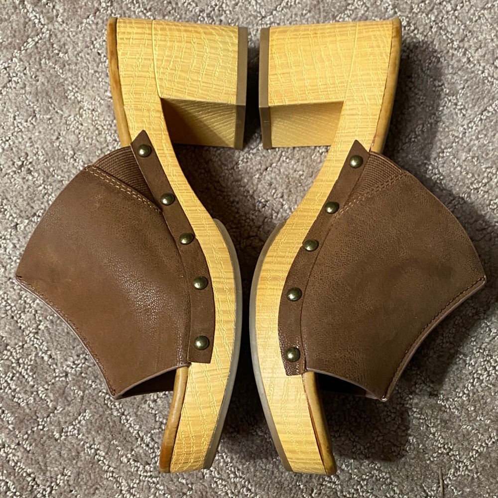 MIA Women's Tan and Brown Block Heel Mules 8.5 Office Spring Summer - Picture 5 of 10